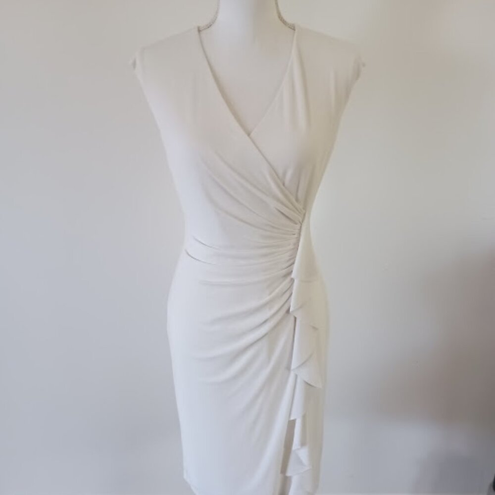 Beautiful   Lauren Ralph Lauren Women, white dress, size 4